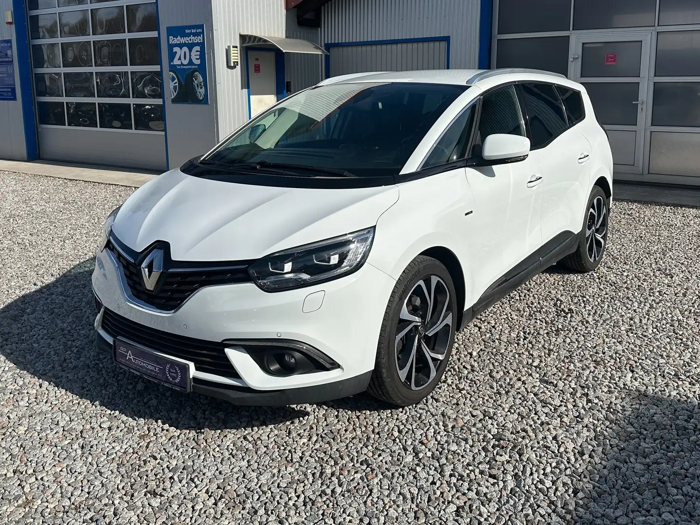 Renault Scenic Grand BOSE Edition 1.6 DCI AUT AHK NAVI  KLIMAAUT Weiß - 2
