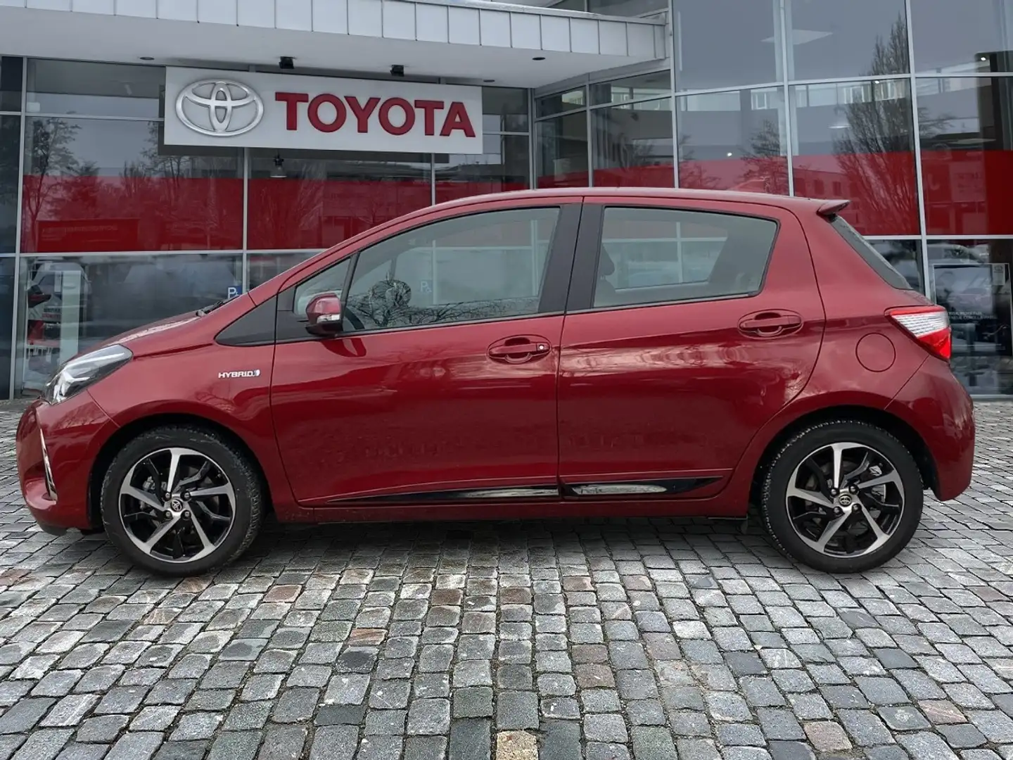 Toyota Yaris 1.5 Style Selection Rot - 2