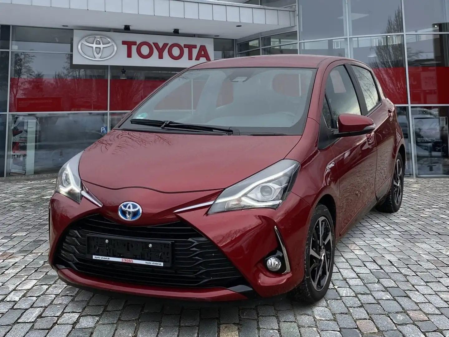 Toyota Yaris 1.5 Style Selection Rot - 1