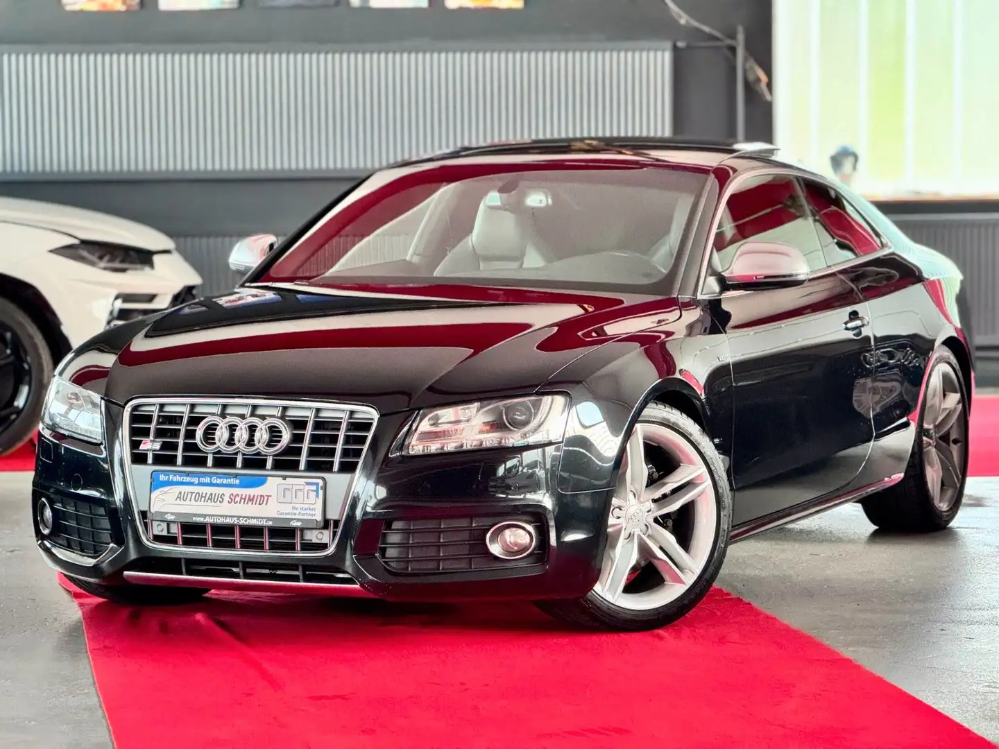 Audi S5 Coupe 4.2FSI V8 quattro Pano B&O Automatik 19 Schwarz - 1
