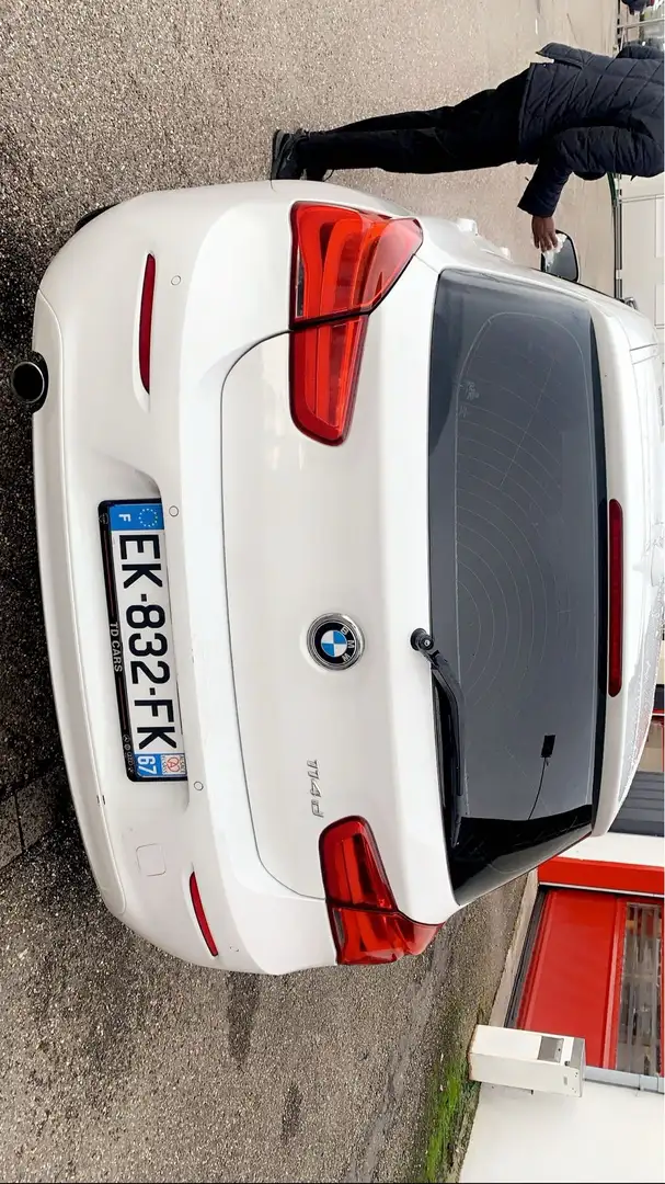 BMW 114 114d 95 ch Premiere bijela - 2