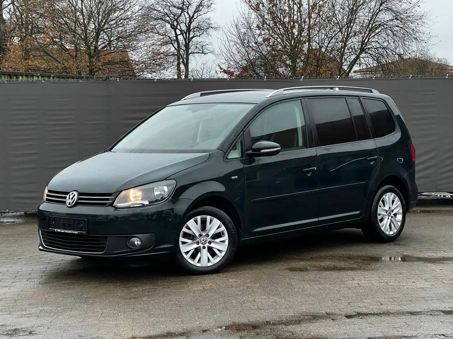 Volkswagen Touran Life BMT/Autom/PDC Verde - 1