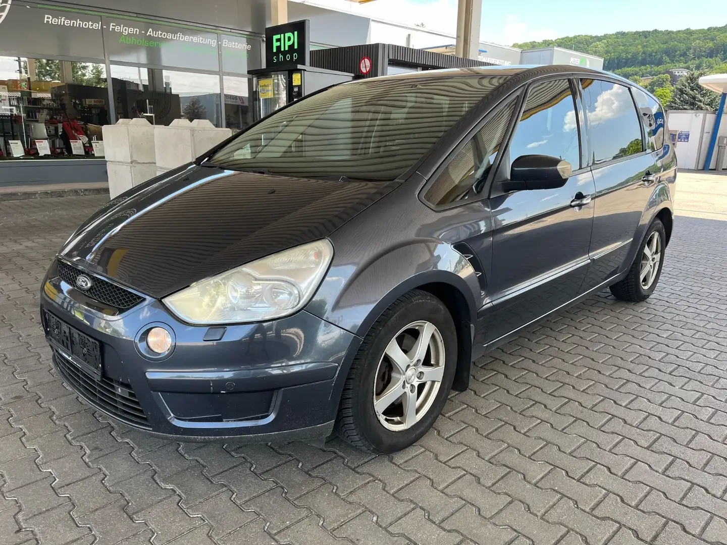 Ford S-Max Titanium 2,0 TDCi DPF 7-Sitzer-Navi-Xenon Gris - 1