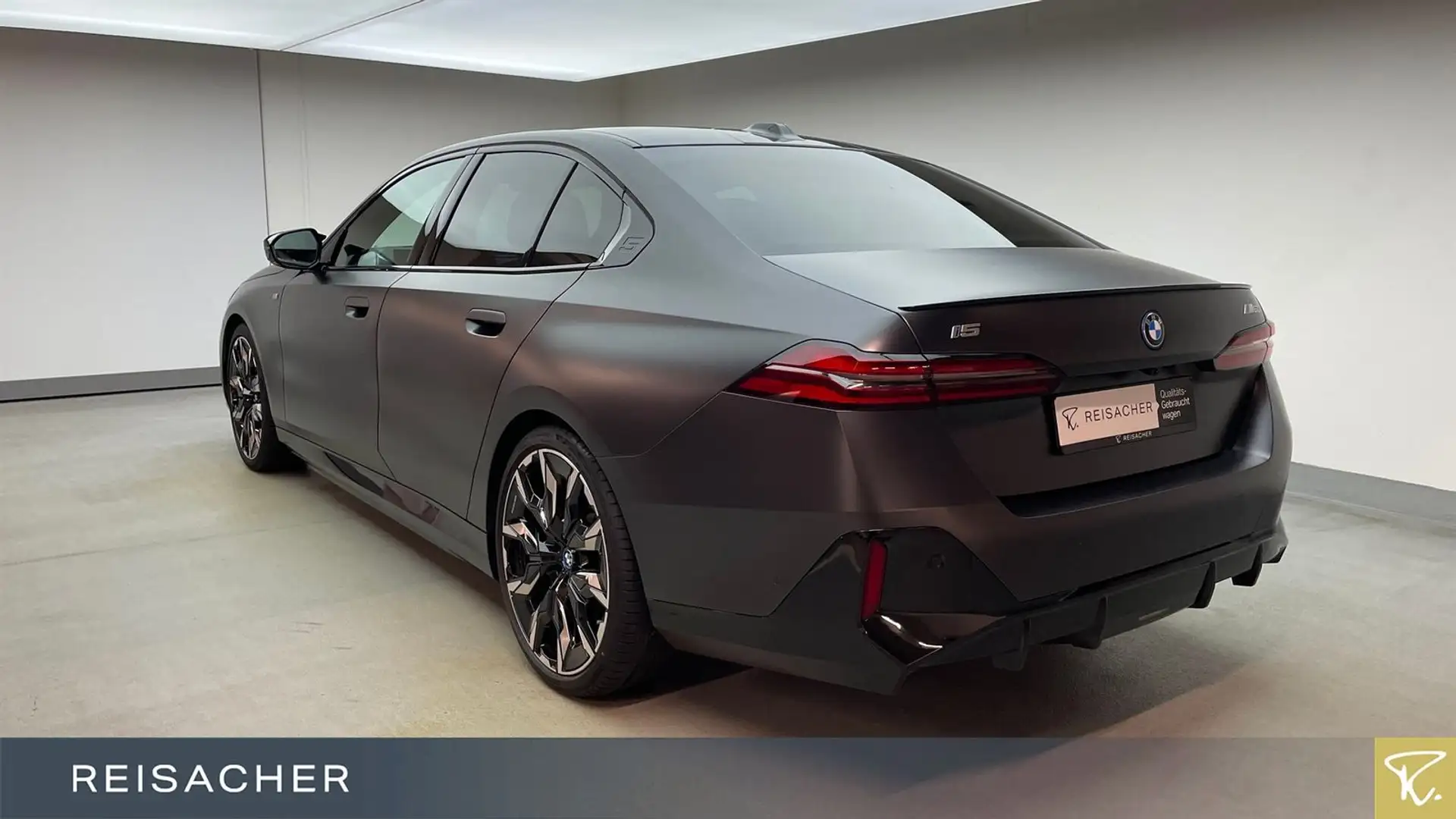 BMW i5 A M60 xDrive Lim M-Sport PRO,Pano,AHK,DAProf, Grau - 2