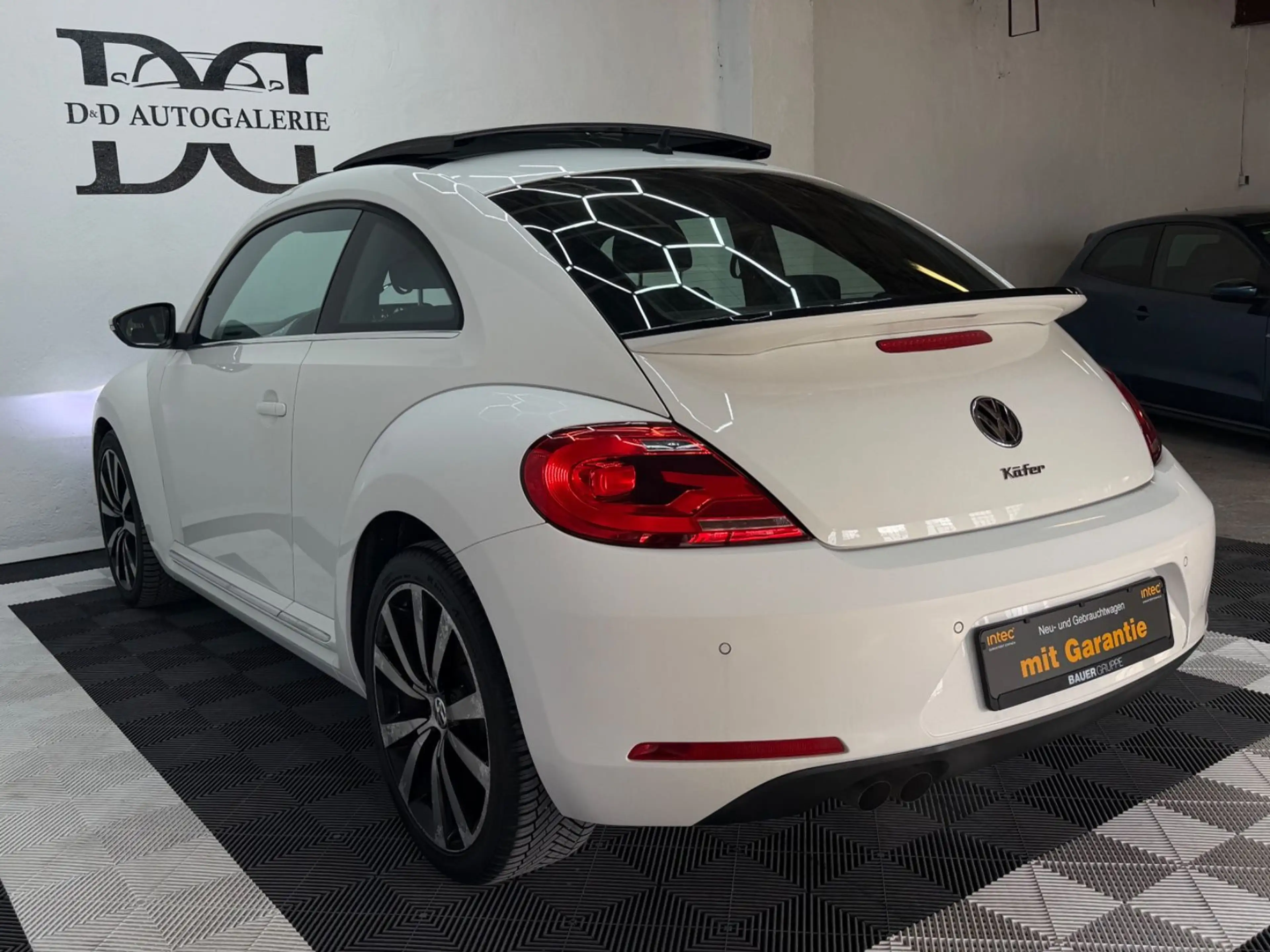 Volkswagen Beetle Lim. Design|Pano|Bi-Xenon|Temp|SHZ|PDC| — photo 5