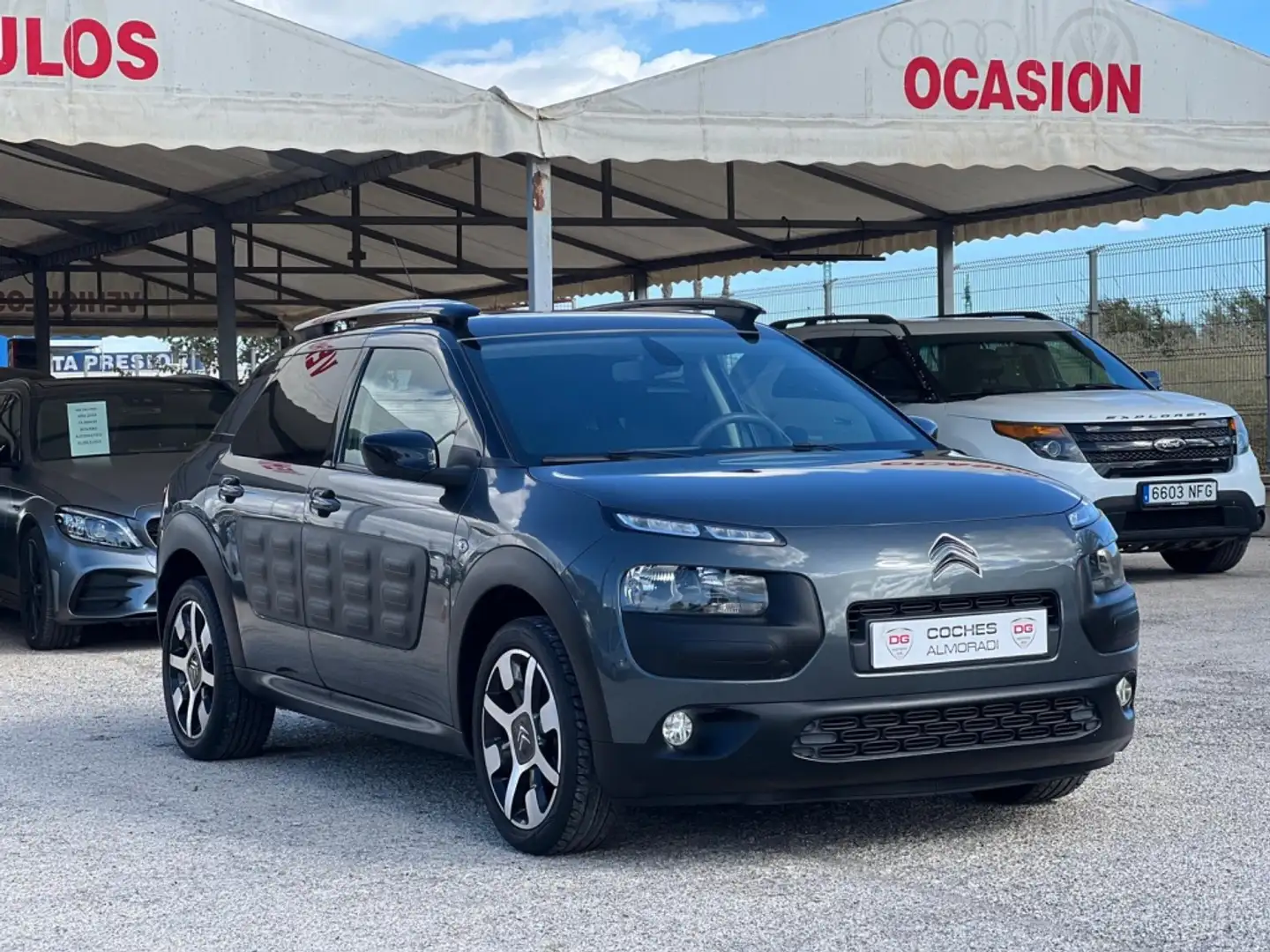 Citroen C4 Cactus 1.2 PureTech S&S Feel Edition 110 Negro - 2