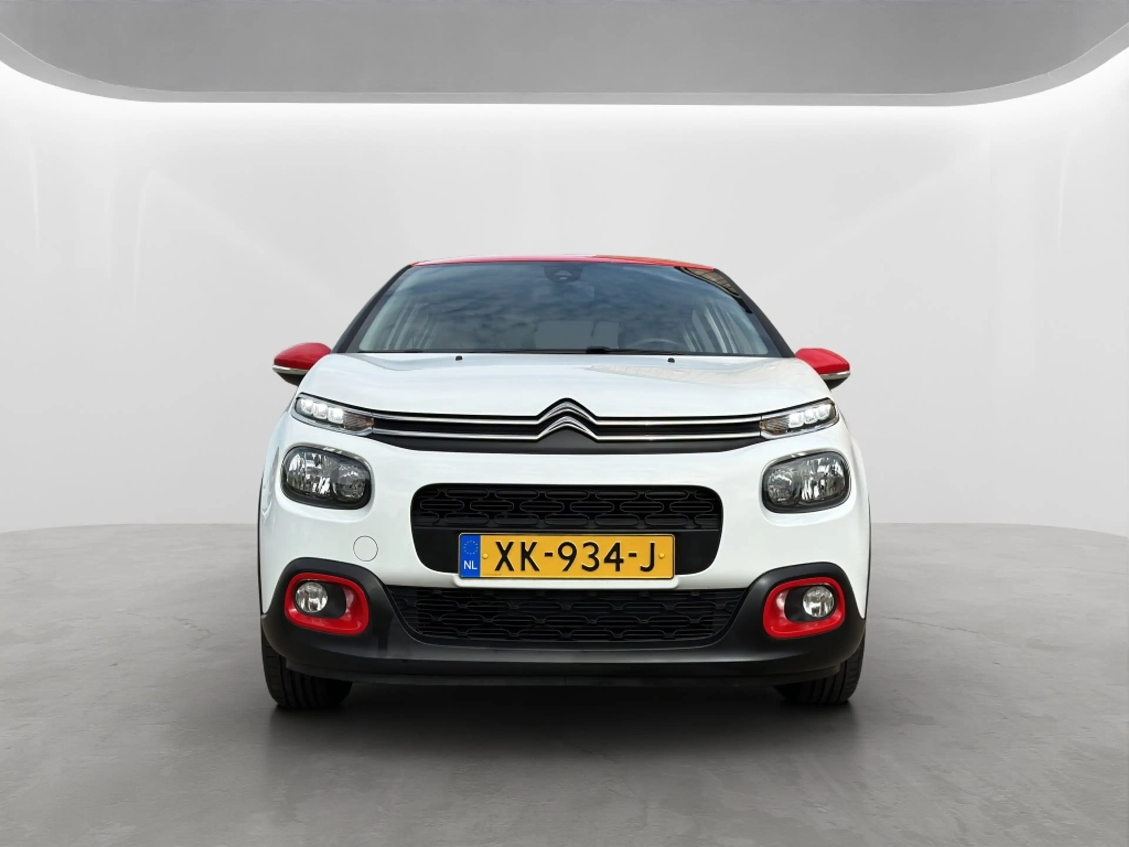 Citroen C3 1.2 PureTech Shine Navi Led PDC — photo 10