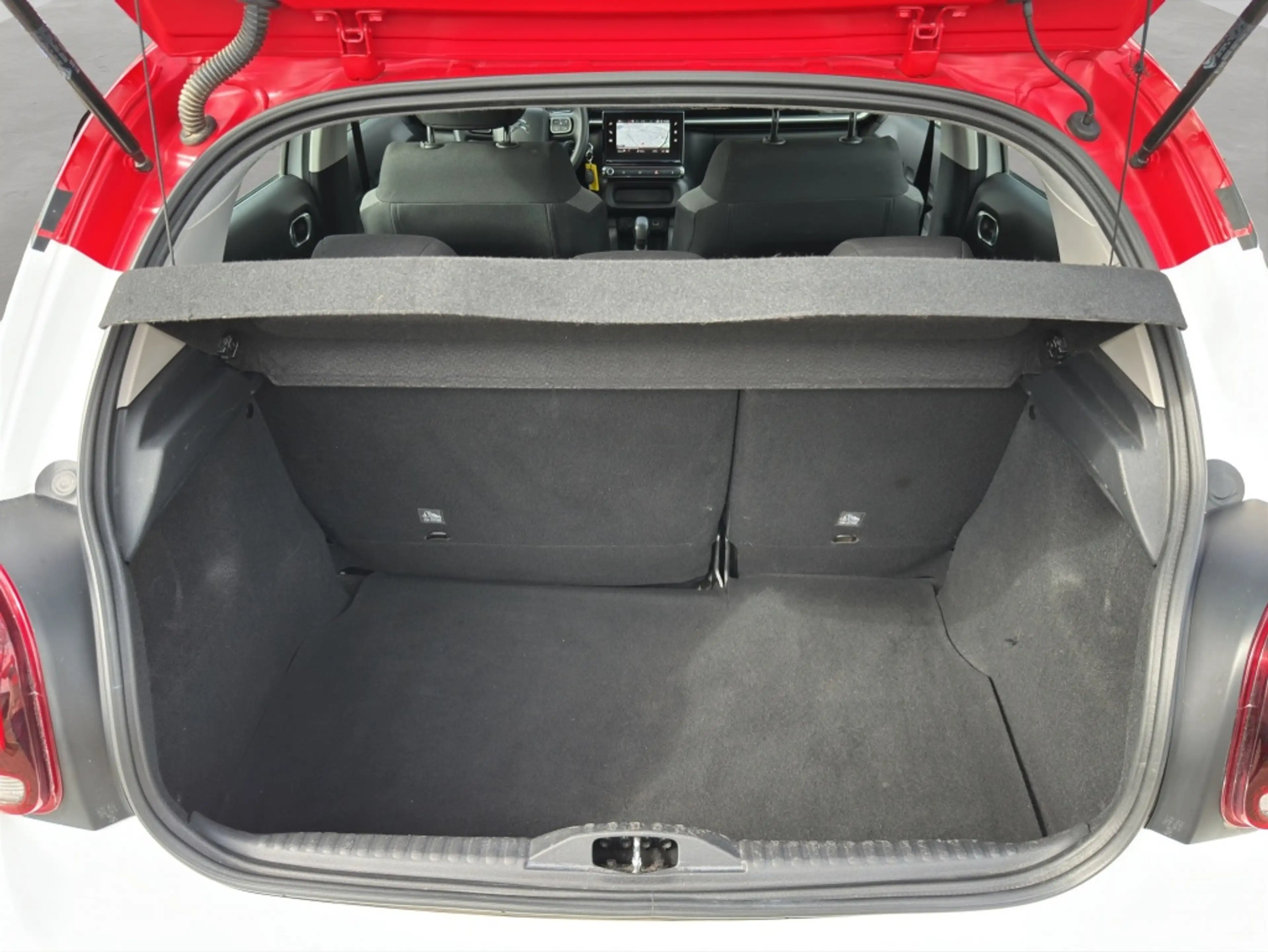 Citroen C3 1.2 PureTech Shine Navi Led PDC — photo 24