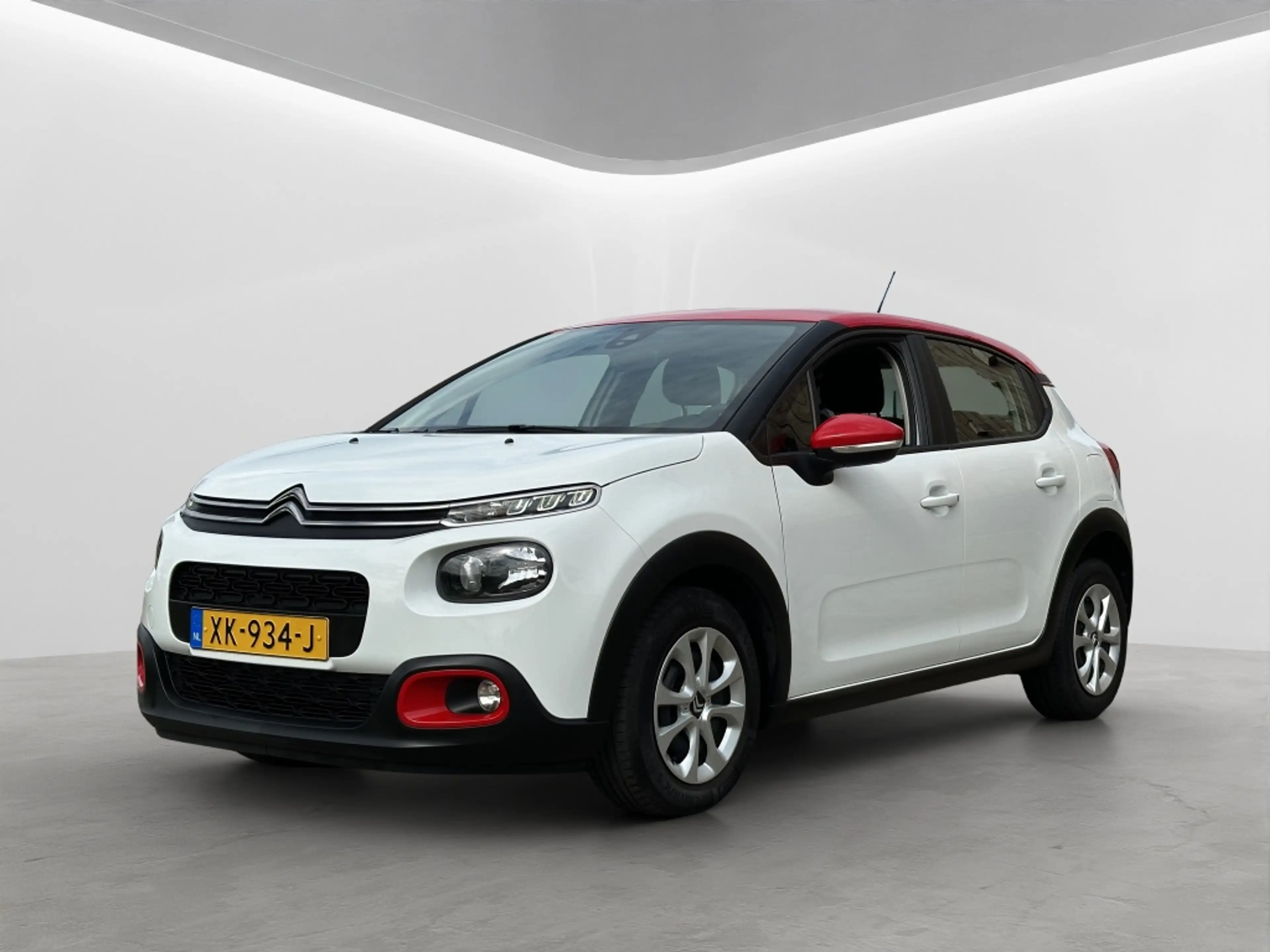 Citroen C3 1.2 PureTech Shine Navi Led PDC