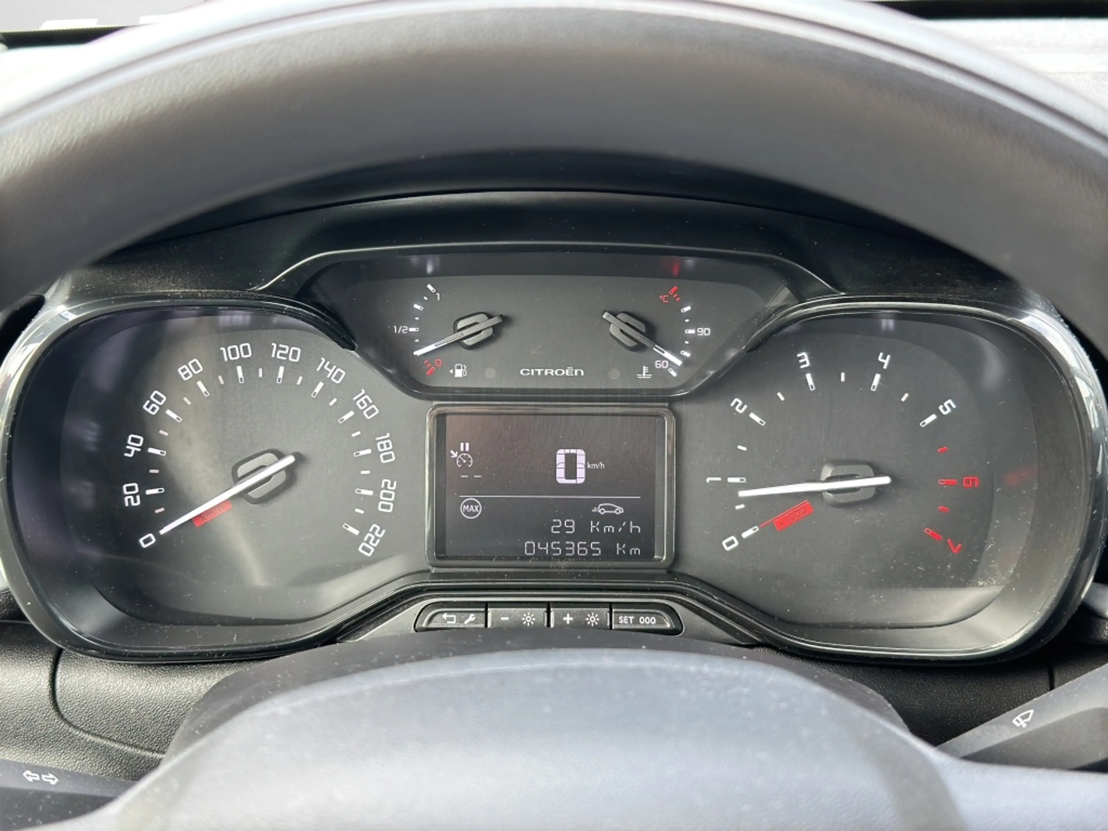 Citroen C3 1.2 PureTech Shine Navi Led PDC — photo 21