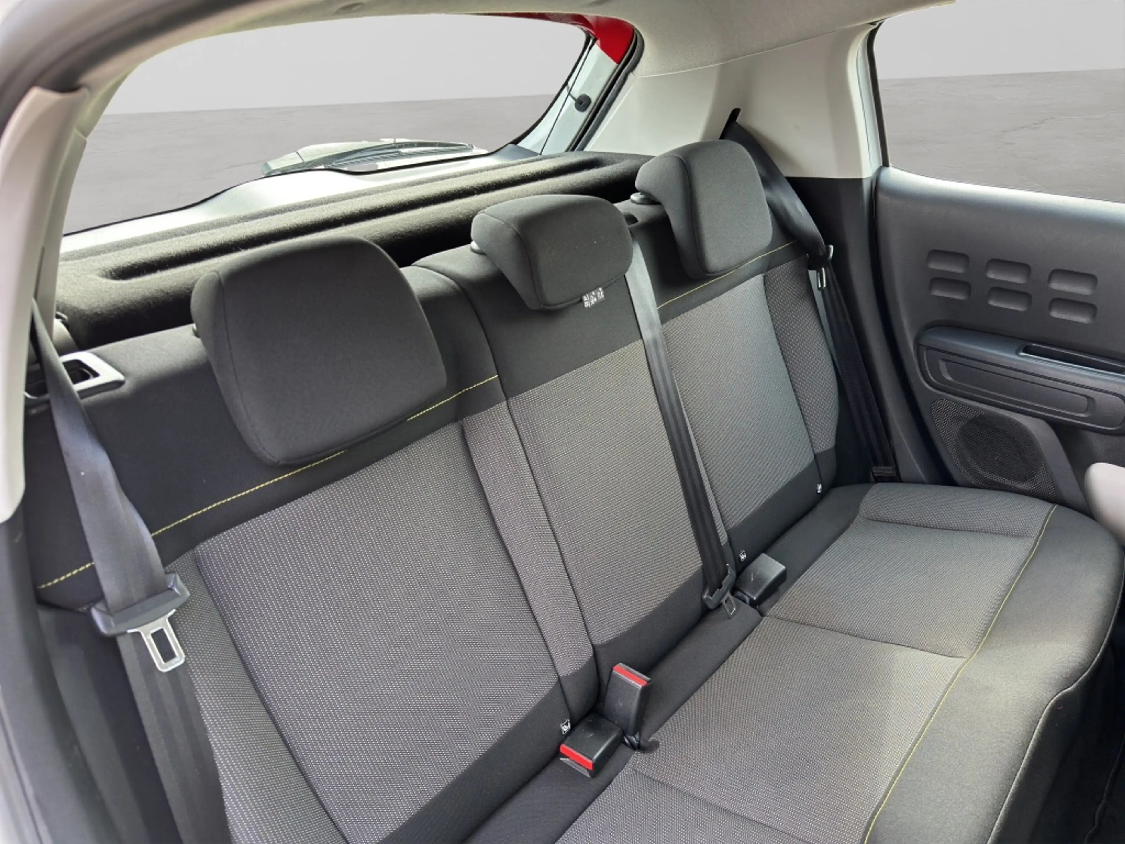 Citroen C3 1.2 PureTech Shine Navi Led PDC — photo 25
