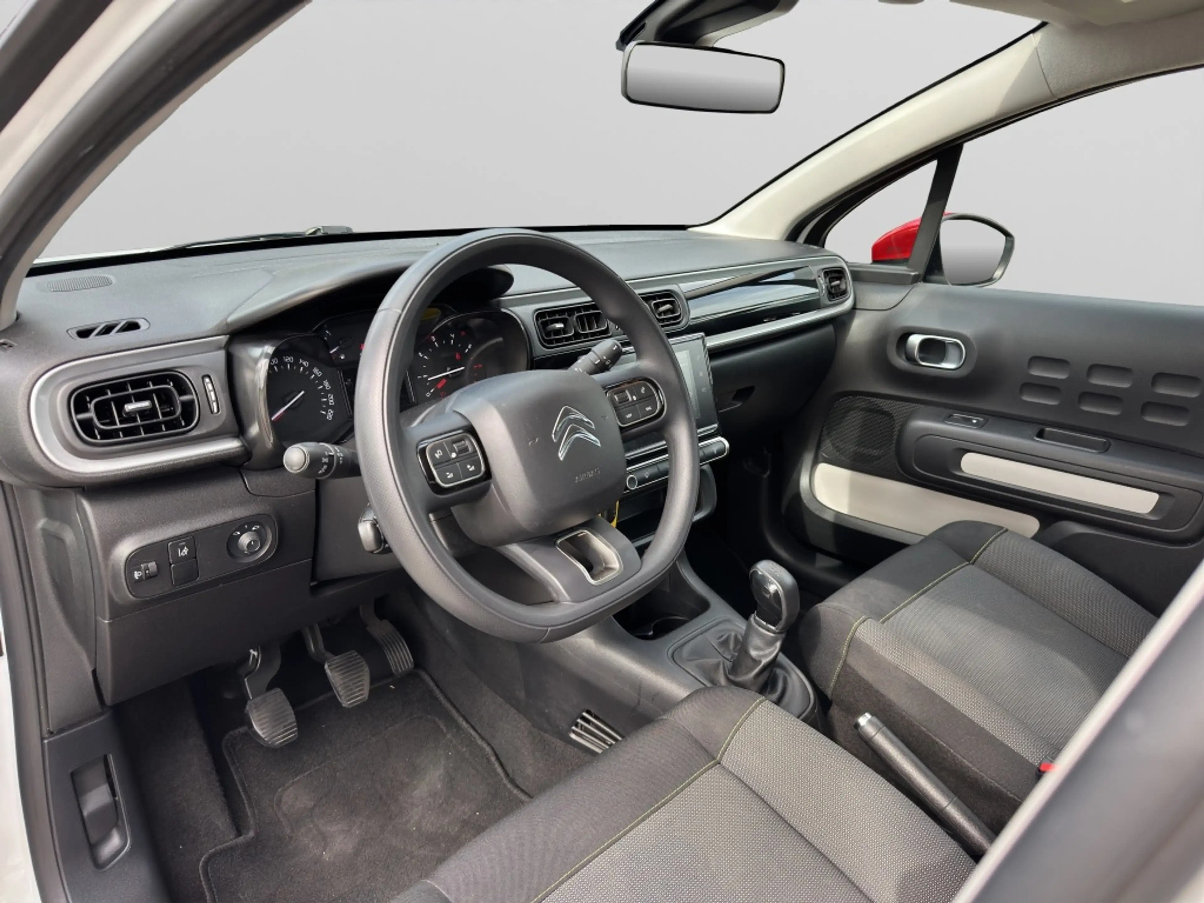 Citroen C3 1.2 PureTech Shine Navi Led PDC — photo 12