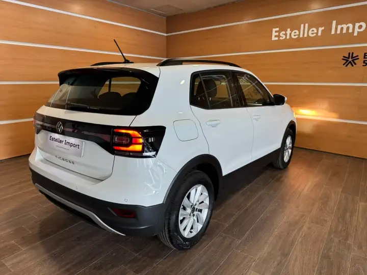 Volkswagen T-Cross Advance 1.0 TSI DSG 2023, foto 5