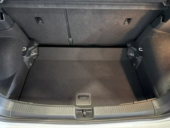 Volkswagen T-Cross Advance 1.0 TSI DSG 2023, foto 10