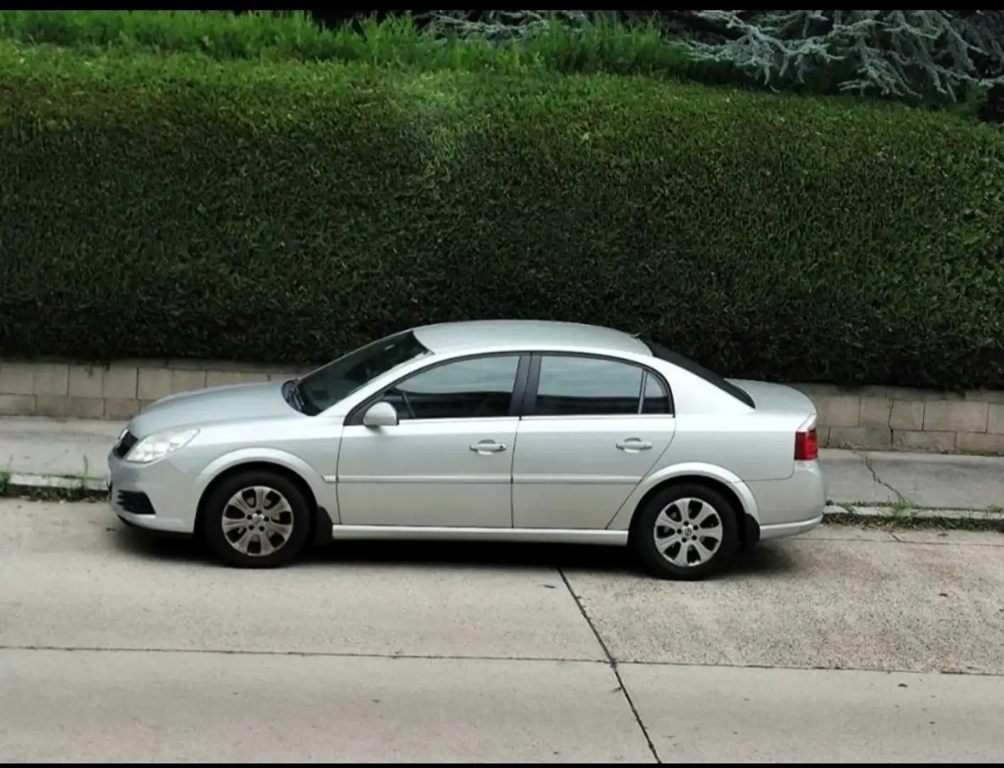 Opel Vectra 1.9 CDTI DPF Automatik Edition Plus - 1