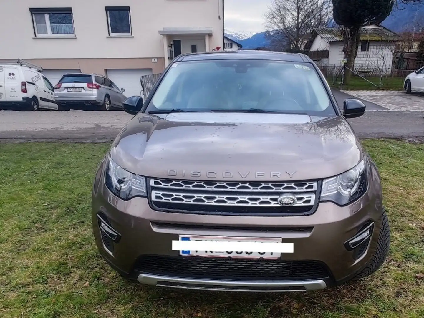 Land Rover Discovery Sport SD4 HSE Braun - 2