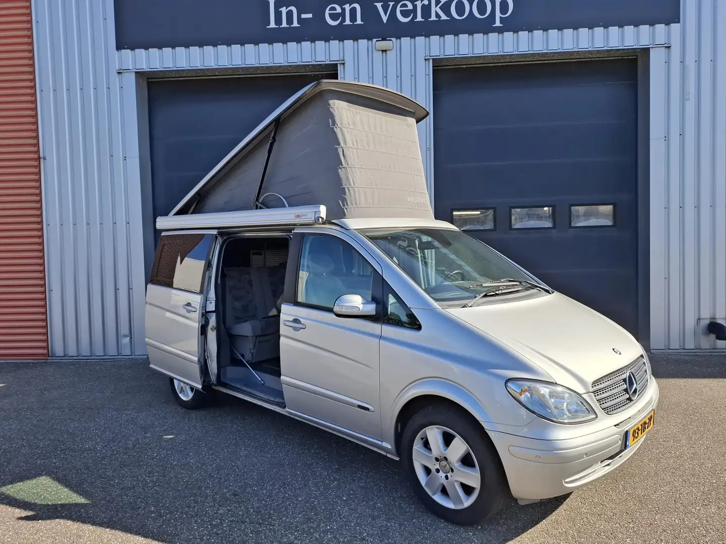 Mercedes-Benz Viano 2.2 CDI MARCO POLO AUT Grijs - 2