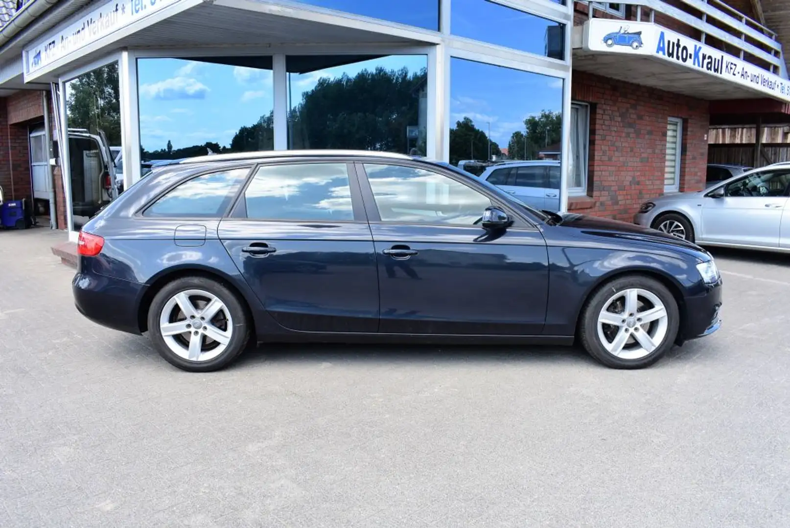 Audi A4 Avant 2.0 TDI DPF quattro Ambition Bi-Xenon Navi L Blau - 2