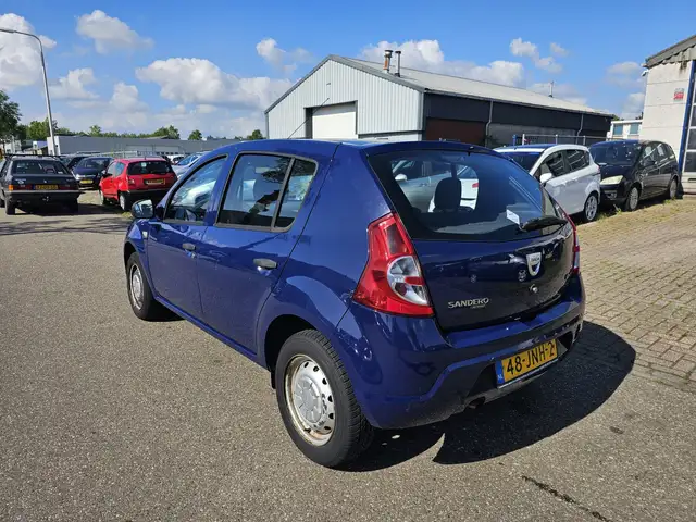 Dacia Sandero view 4