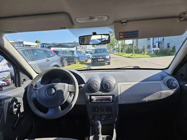 Dacia Sandero view 6
