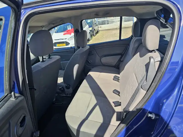 Dacia Sandero view 14