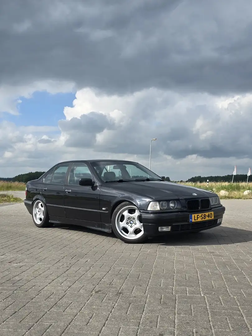 BMW 328 328i Czarny - 2