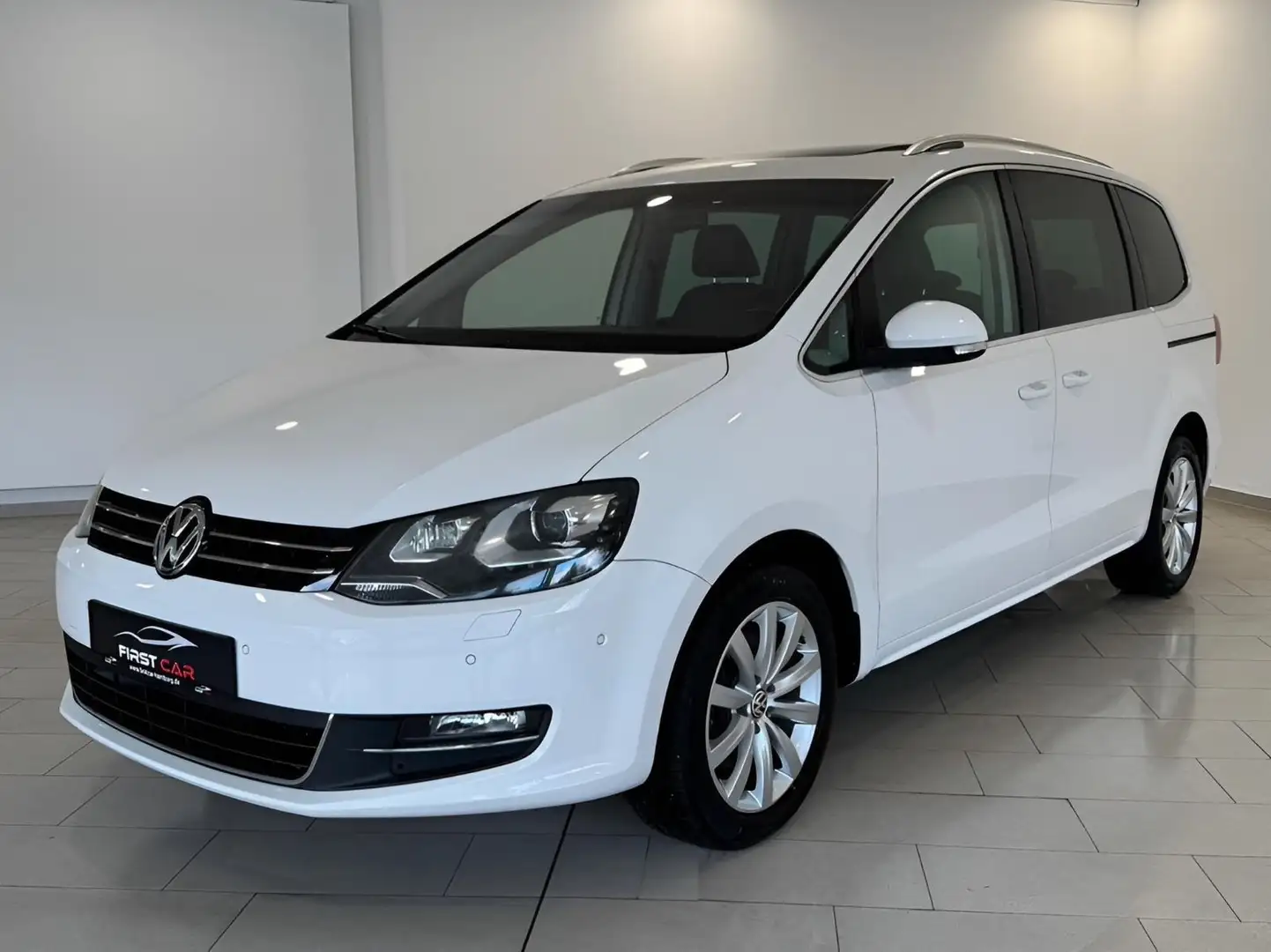 Volkswagen Sharan 2.0 TDI Highline BMT 7-Sitzer|PANO|AHK| Weiß - 1