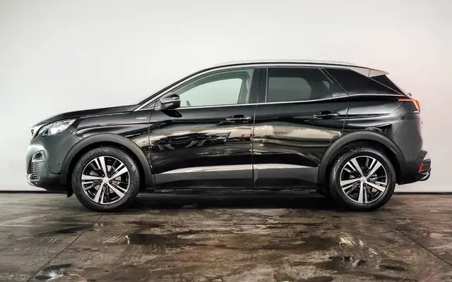 Peugeot 3008 view 2