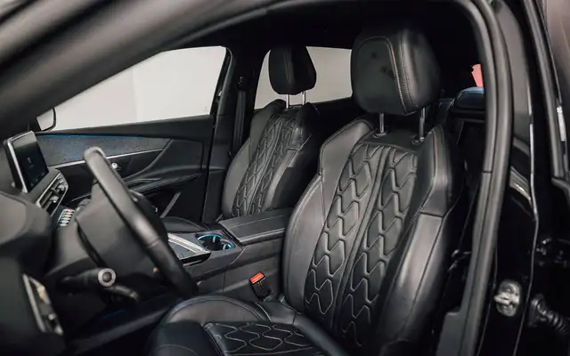 Peugeot 3008 view 11