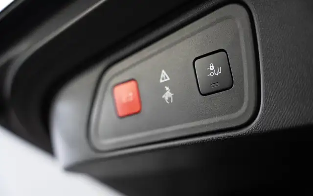 Peugeot 3008 view 9