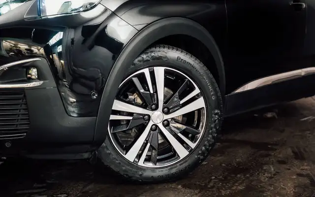 Peugeot 3008 view 6