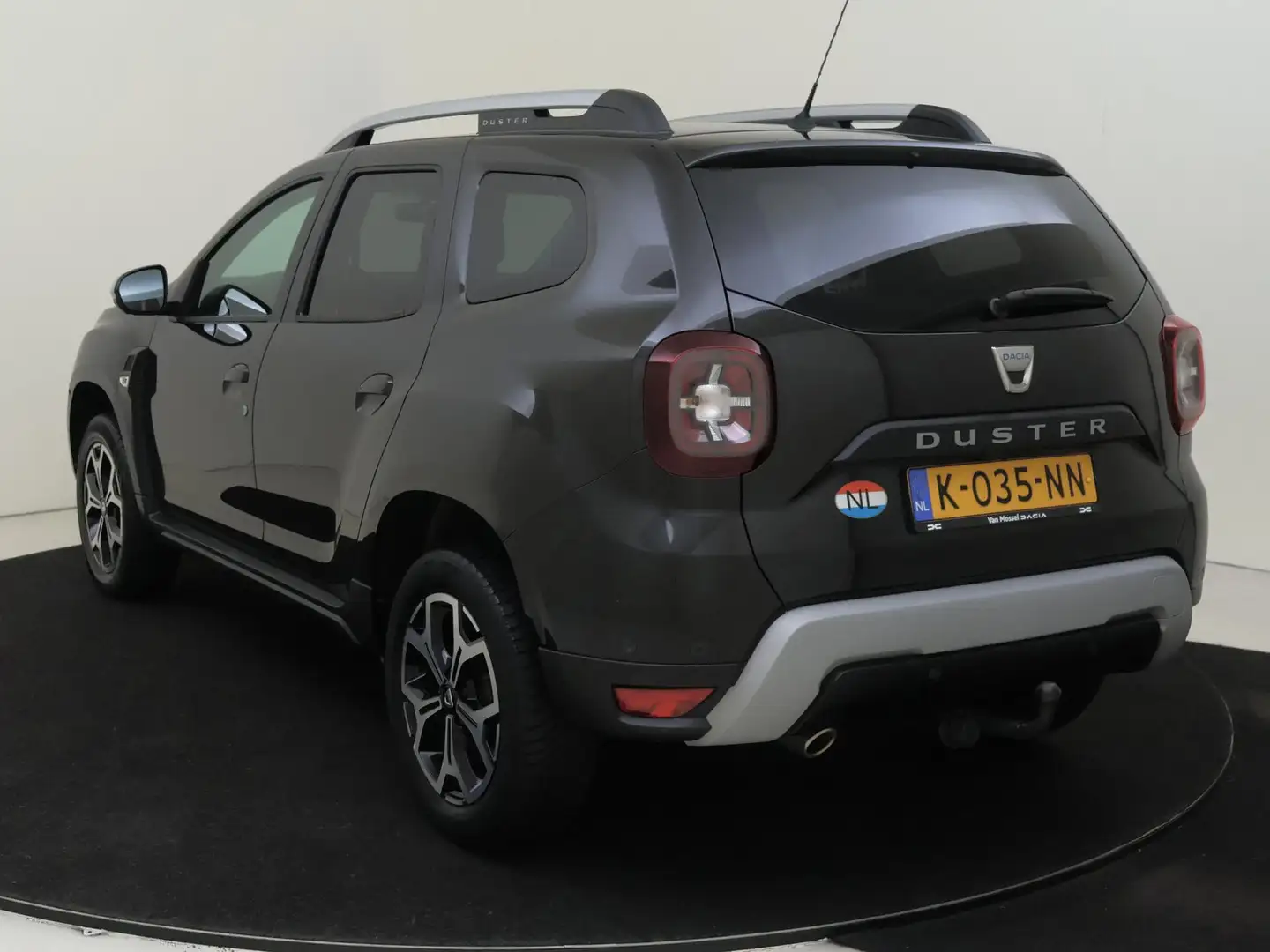 Dacia Duster 1.3 TCe Tech Road | Navigatie | Trekhaak | Camera Negro - 2