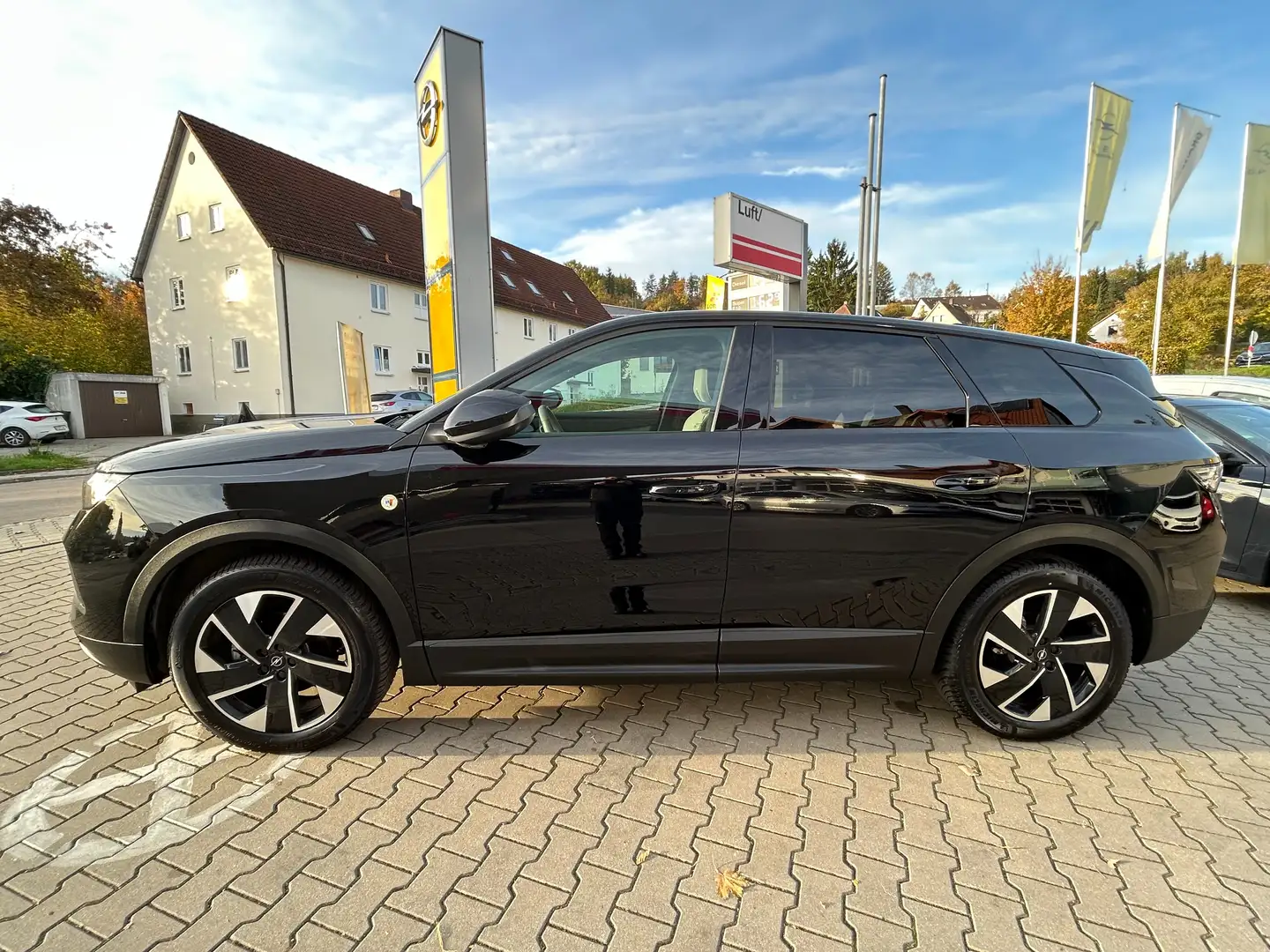 Opel Grandland 1.2 48V Mild-Hybrid 100kW GS Schwarz - 2