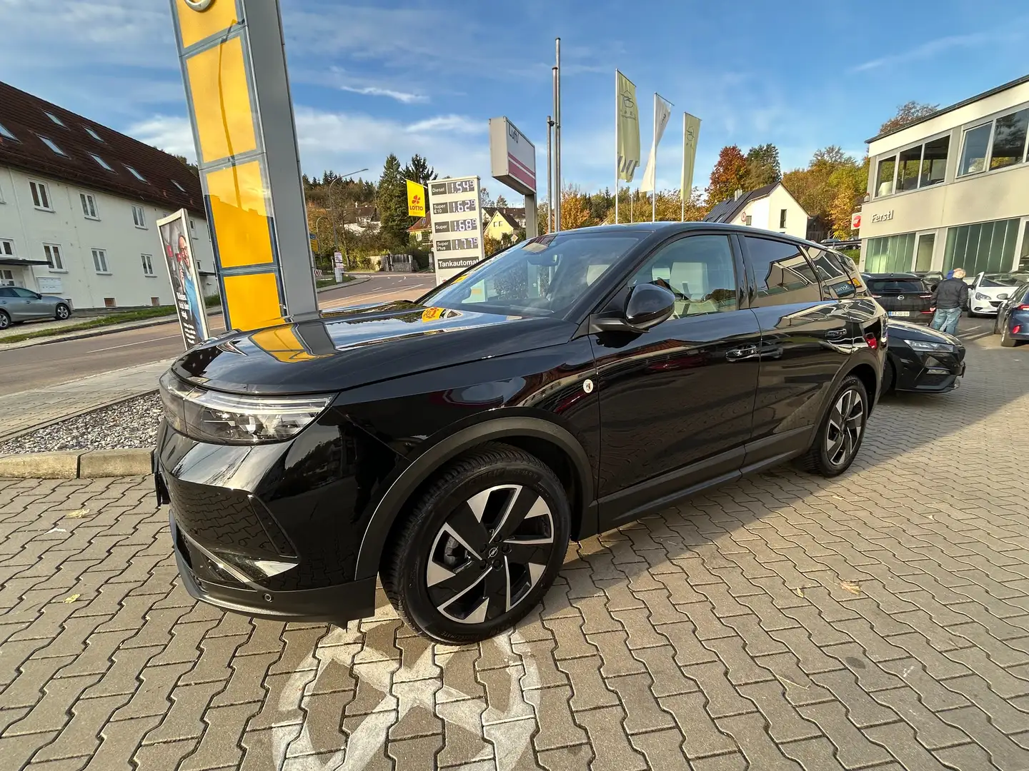 Opel Grandland 1.2 48V Mild-Hybrid 100kW GS Schwarz - 1