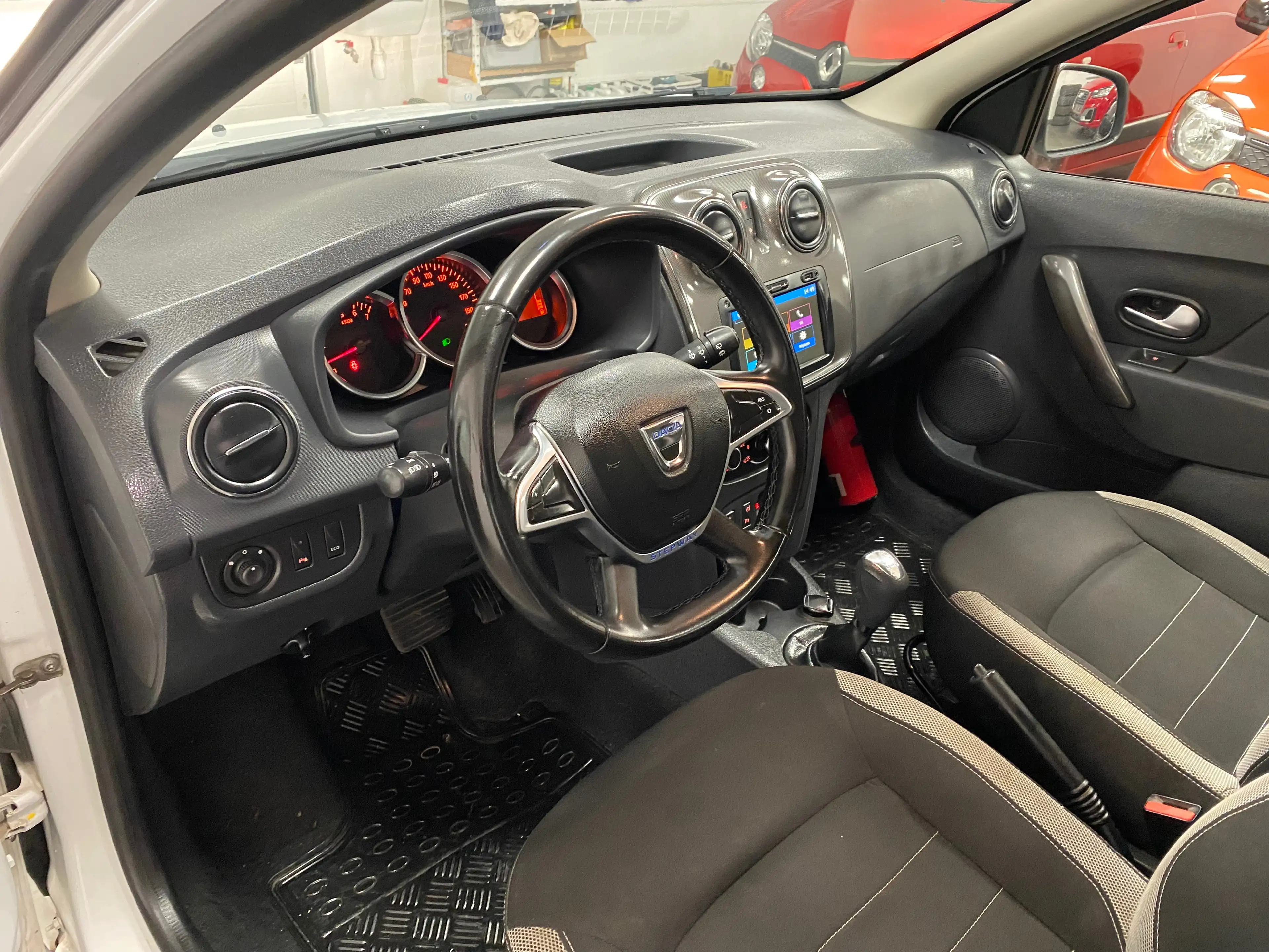 Dacia Sandero Sandero Stepway 0.9 TCe Plus Easy-R  1erMAIN/ CARNET/ FULL OPTION — photo 11