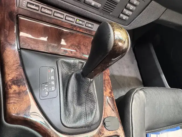 BMW X5 view 13