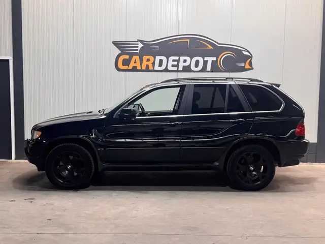 BMW X5 view 8
