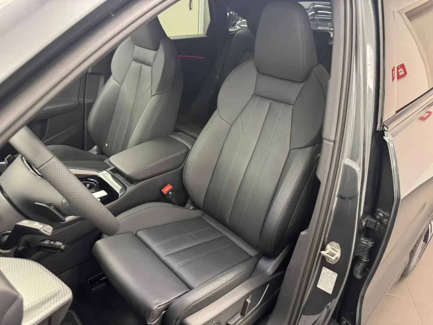 Audi Q5 Sportback TDI quattro 204ch S tronic Grijs - 2