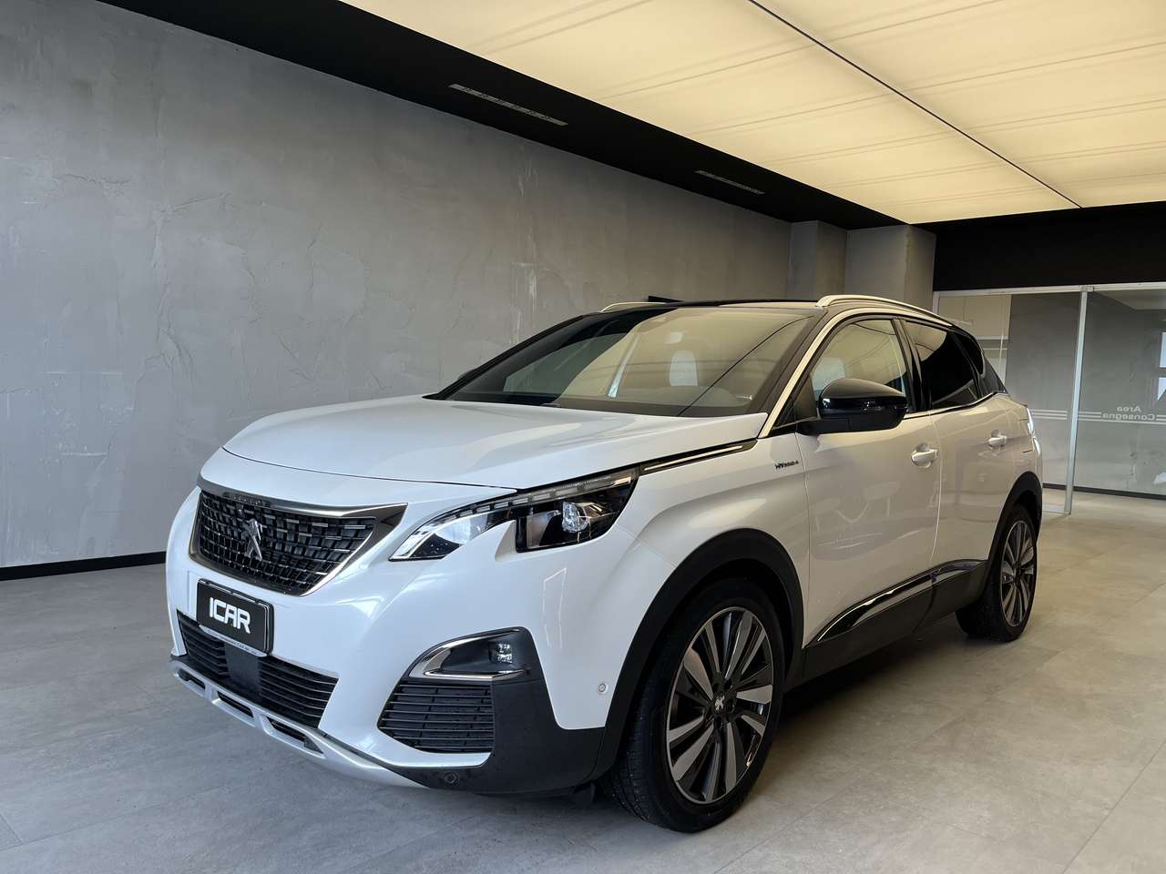 Peugeot 3008 1.6 HYBRID4 PHEV GT