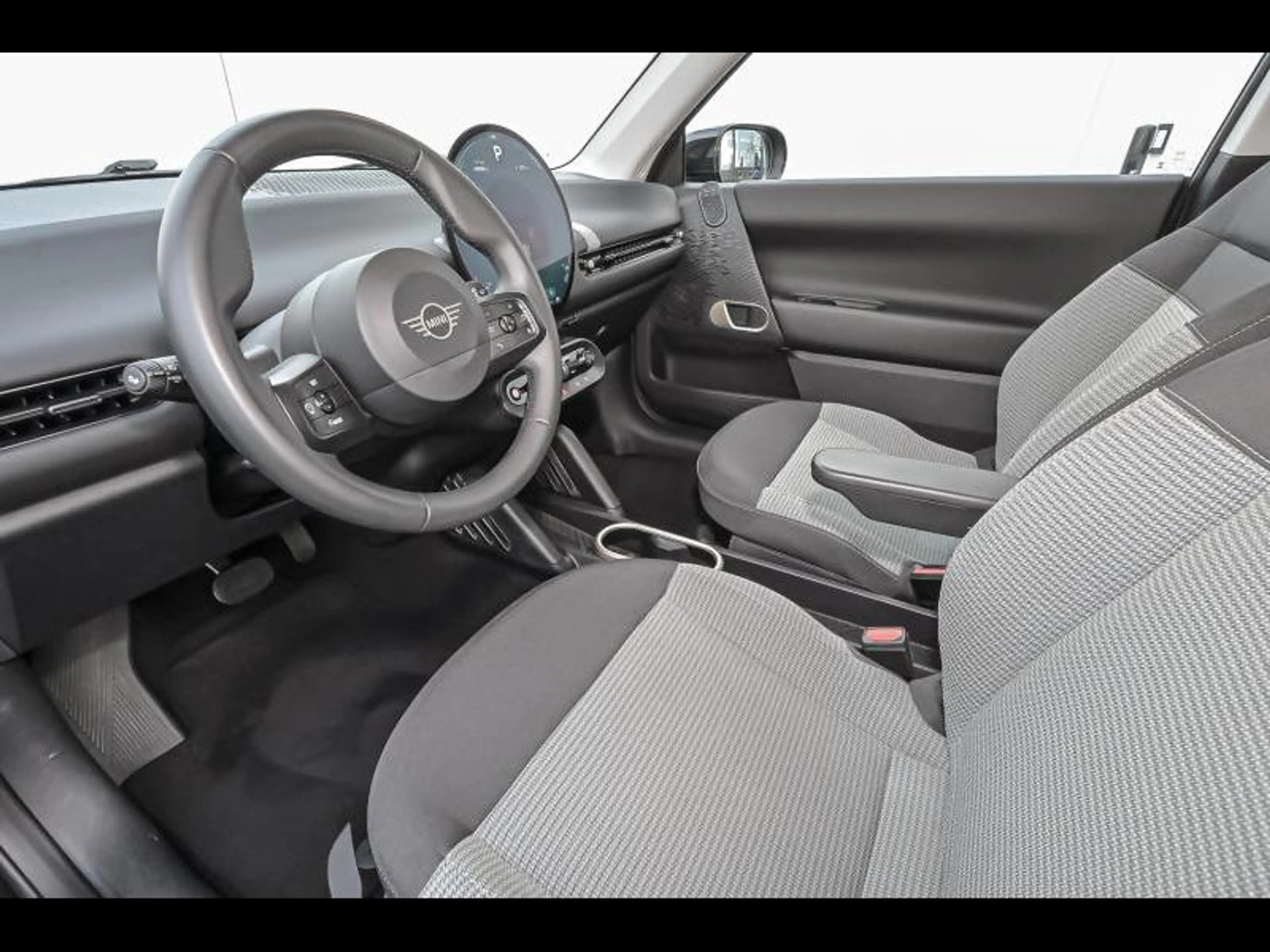 MINI Cooper E — photo 6