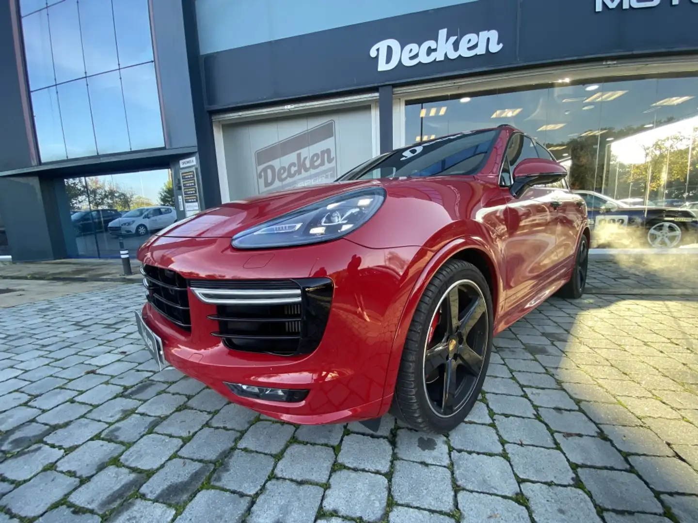 Porsche Cayenne GTS Aut. Rojo - 1