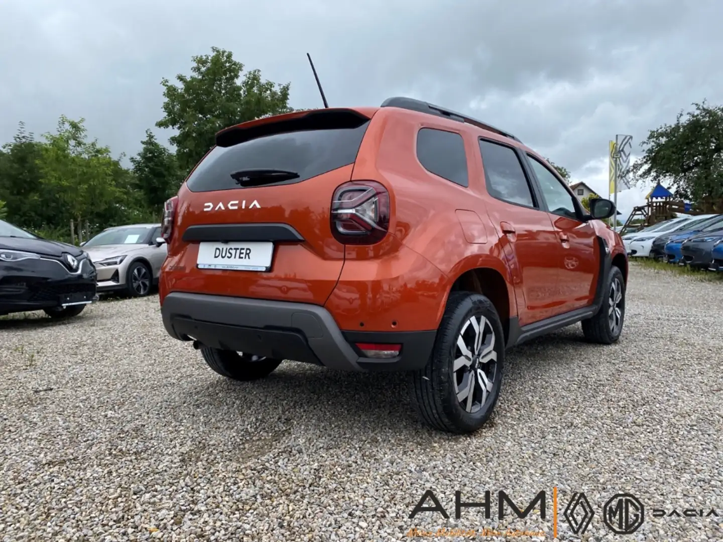 Dacia Duster _(°€°)_ Journey TCe 150 Navi 360 Kamera Klimaautom Orange - 2