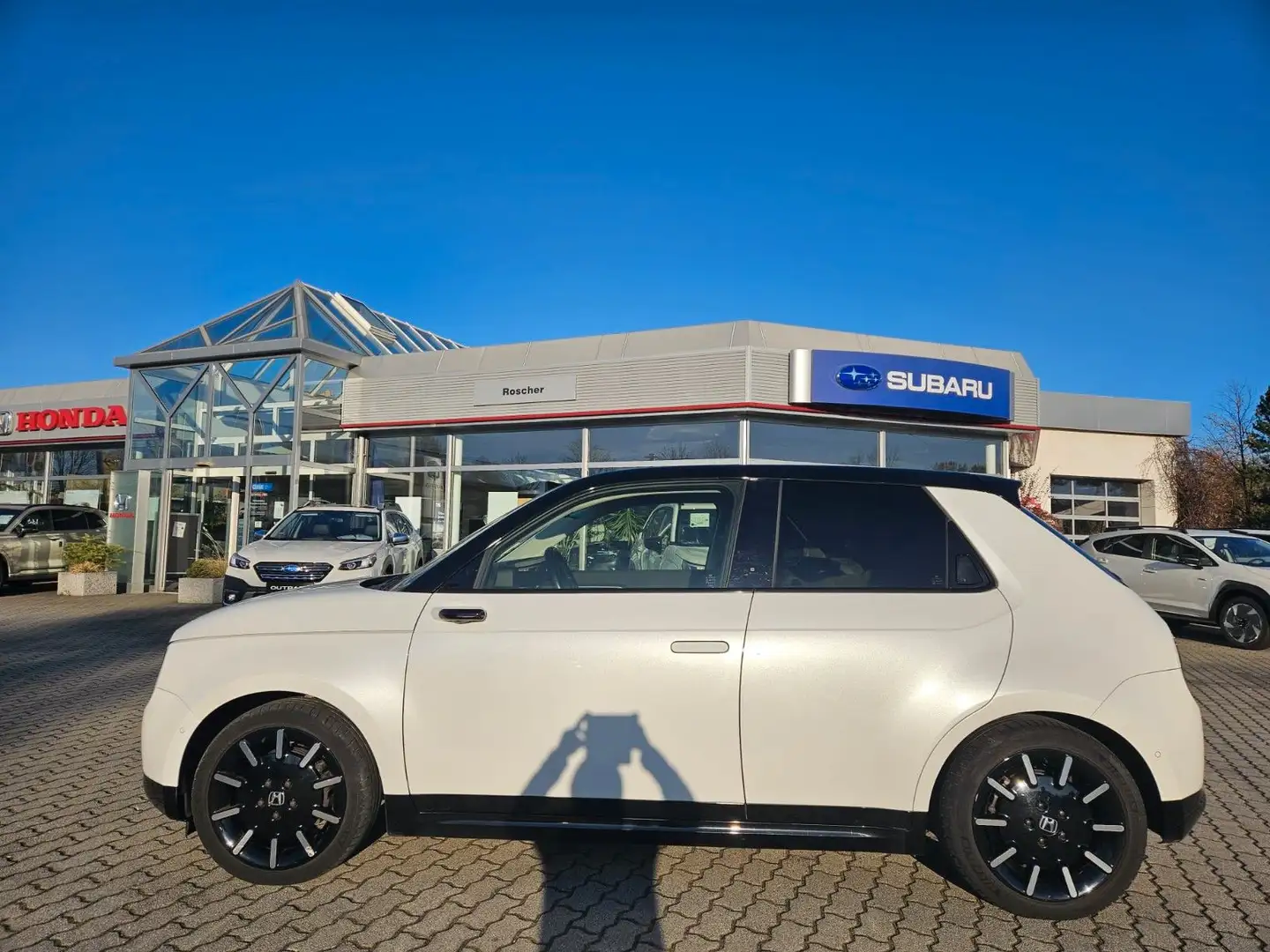 Honda e Advance 17er Белый - 1