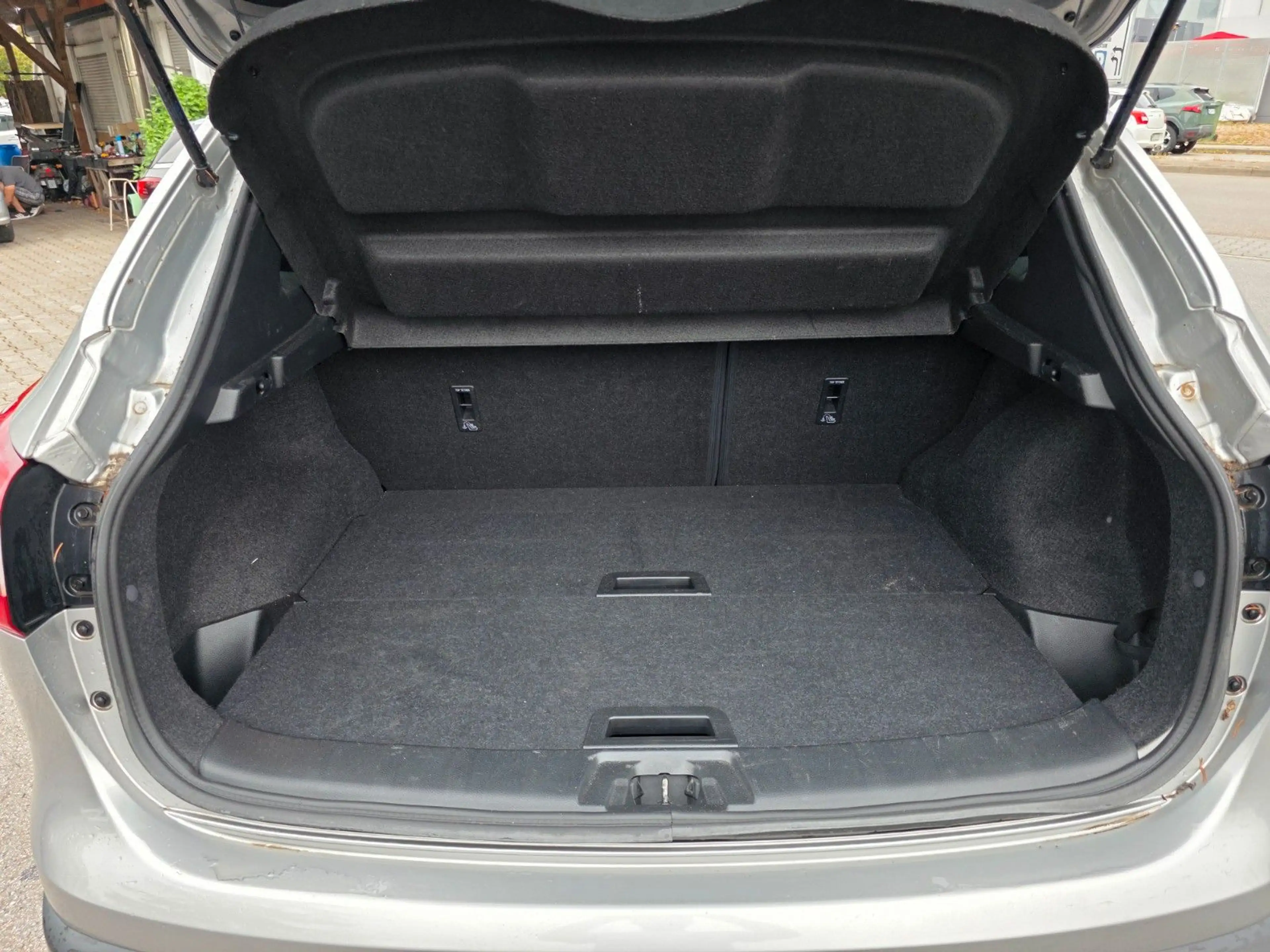 Nissan Qashqai CONNECTA/Automatik Getr./Tüv Neu/Navi — photo 7