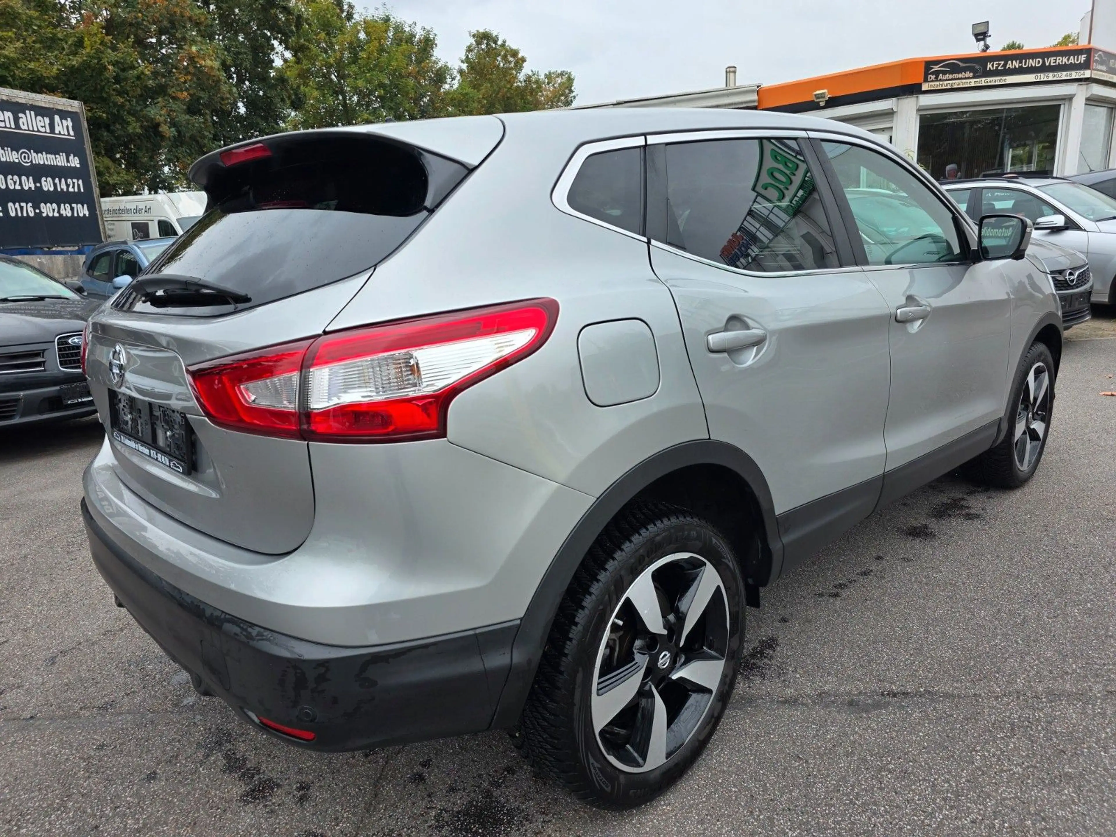 Nissan Qashqai CONNECTA/Automatik Getr./Tüv Neu/Navi — photo 6