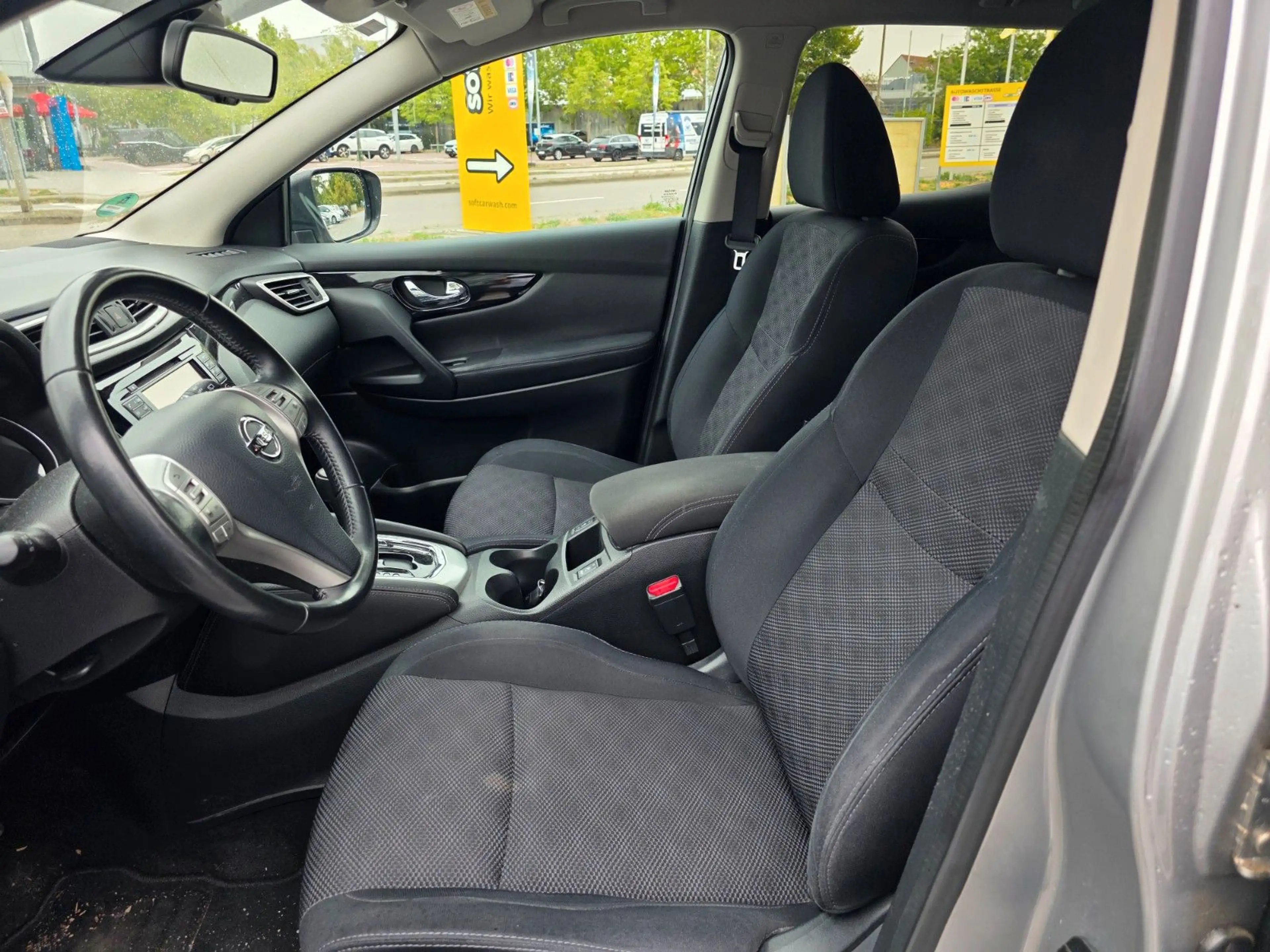 Nissan Qashqai CONNECTA/Automatik Getr./Tüv Neu/Navi — photo 10