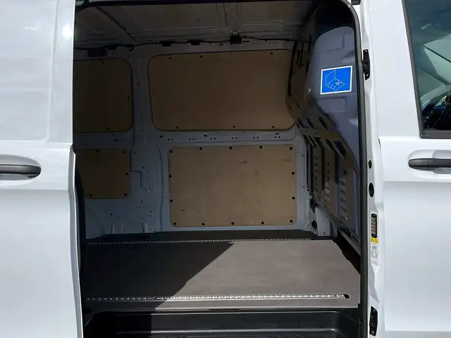 Mercedes-Benz Vito view 10