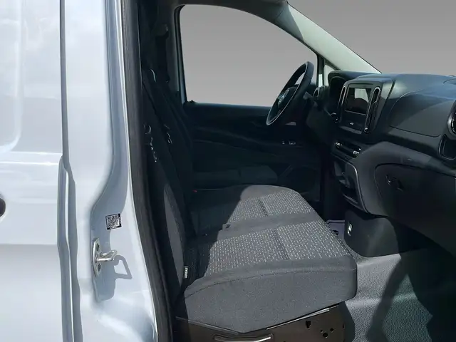 Mercedes-Benz Vito view 12