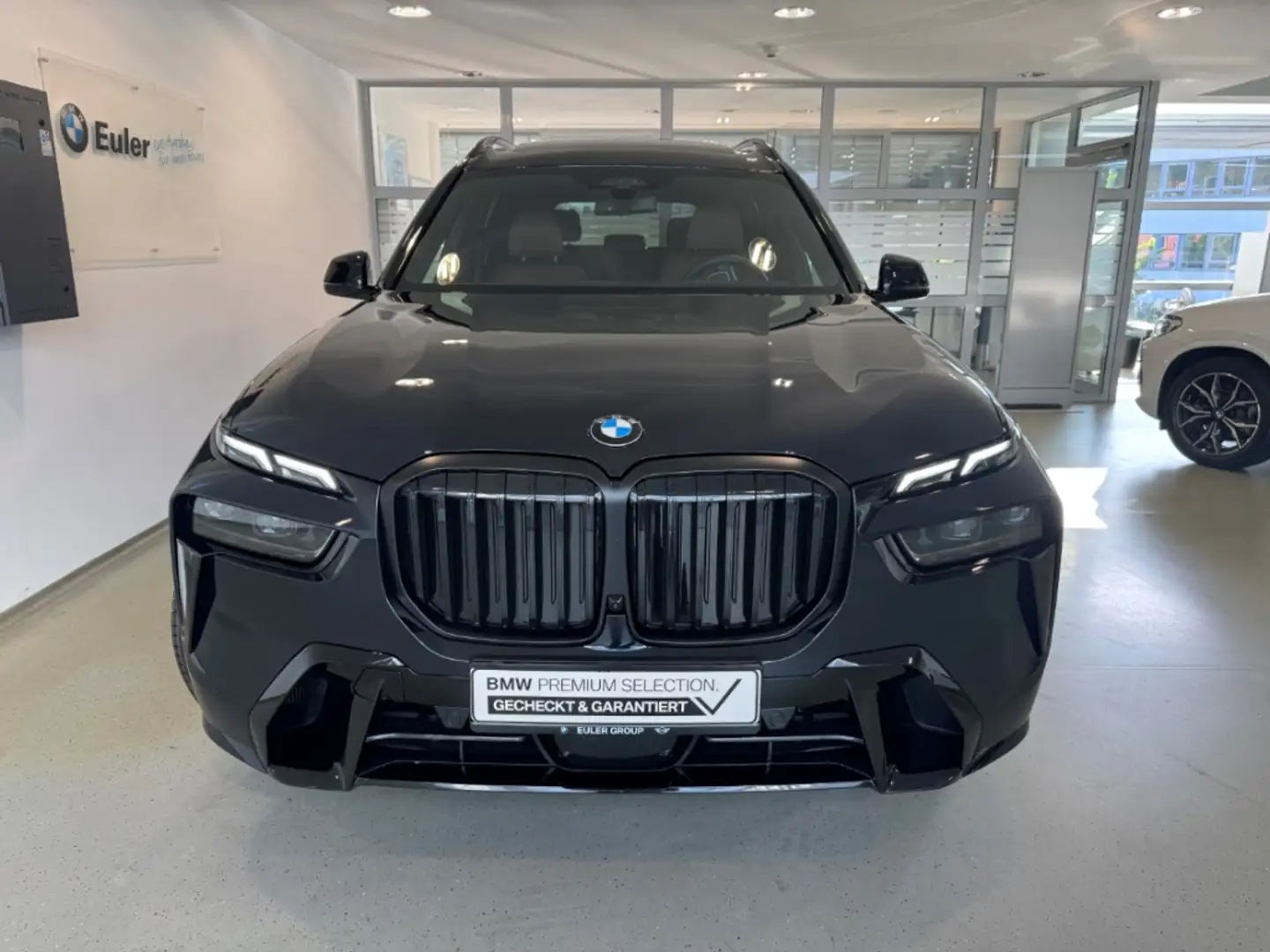 BMW X7 xDrive40d M SportPRO 21'' IconGlow PanoSky H/K Sof Czarny - 2