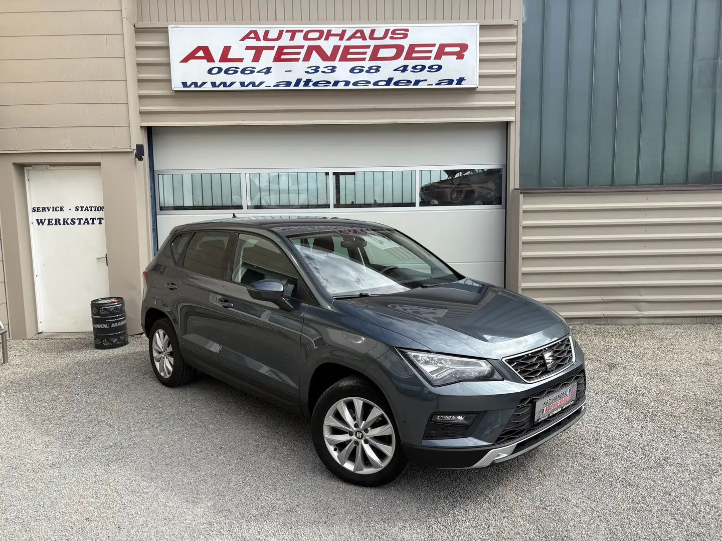 SEAT Ateca Ateca 1,0 Style Eco TSI  AHK  RFK  CARPLAY  VOLL-L Grau - 1